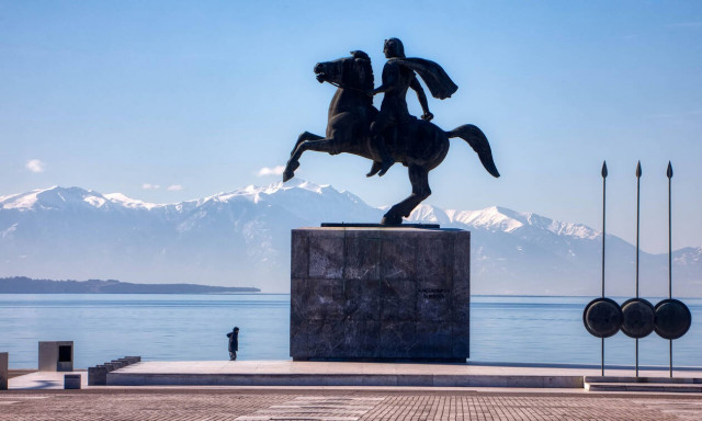 Σάλος: Αυτή είναι η Ελληνίδα δημοσιογράφος του BBC που μιλά για «καταπιεσμένη μακεδονική μειονότητα»