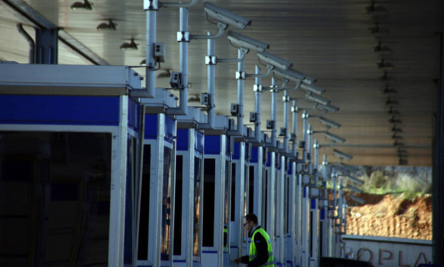 Διόδια - Εξέλιξη «βόμβα»: Έρχονται τσουχτερά πρόστιμα για τους τζαμπατζήδες