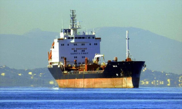 Tanker that run adrift anchors near Makronissos island