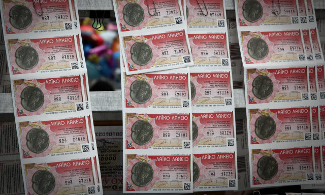 Λαϊκό Λαχείο - Άκουσε τη μάνα του και κέρδισε 772.000 ευρώ