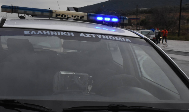 Συναγερμός στα ΚΕΠ Συντάγματος με ένοπλο