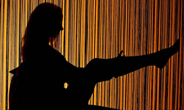 Δασκάλα έκανε σεξ με 13χρονο μπροστά σε συμμαθητή του