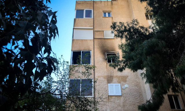 Βάρκιζα: Στη φυλακή η μητέρα του βρέφους που κάηκε ζωντανό - «Νόμιζα ότι το πρόσεχε ο σύντροφός μου»