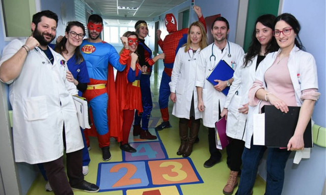 ΟΠΑΠ: Αποκριάτικη γιορτή και δώρα για τα παιδιά στα παιδιατρικά νοσοκομεία