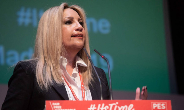 Φωτιά Μάτι: Την παραίτηση της Δούρου ζήτησε η Γεννηματά