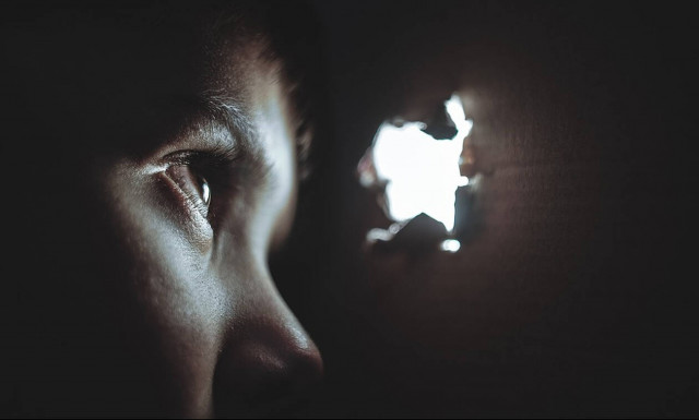 Βόλος: Πα-τέρας ασελγούσε στην 12χρονη κόρη του