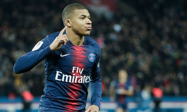 Ο Εμπαπέ θέλει να «υπογράψει» την πρόκριση