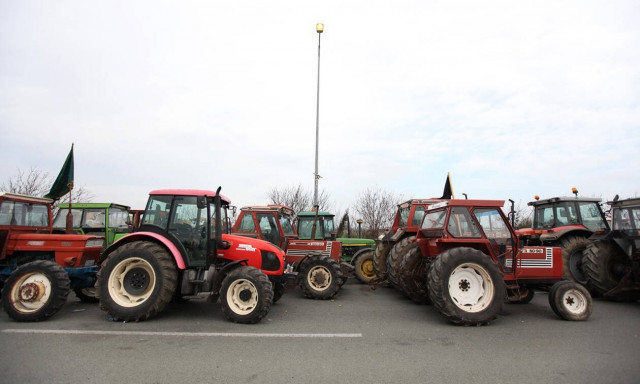 Λάρισα: Αθωώθηκαν οι δέκα αγροτοσυνδικαλιστές για το μπλόκο της Νίκαιας