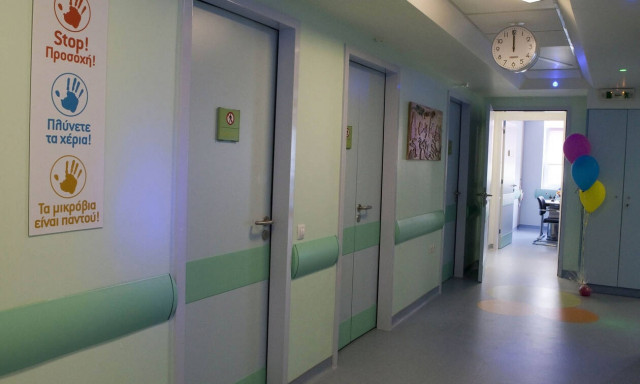 Ρέθυμνο: Στην εντατική 22χρονος που βρέθηκε αιμόφυρτος στην παραλιακή