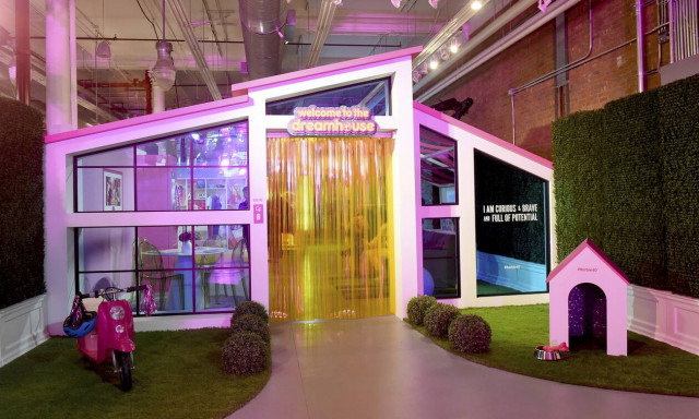 Διαμονή σε έναν «παράδεισο» για τους φαν της Barbie (pics)