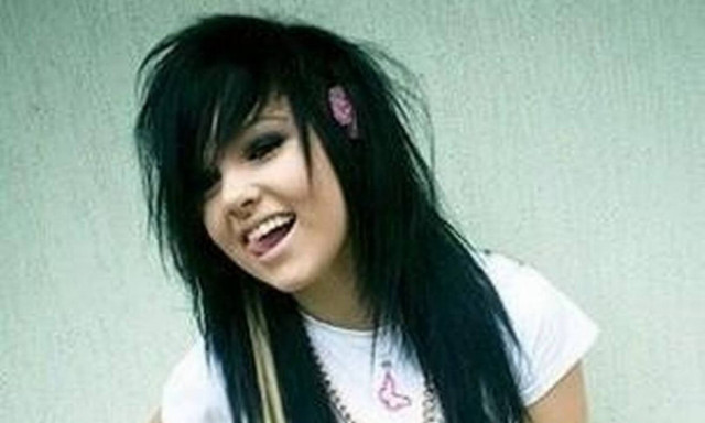 Η μεταμόρφωση αυτής της κοπέλας σόκαρε το Ίντερνετ - Δείτε γιατί (pics)