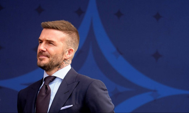 O Ντέιβιντ Μπέκαμ έπαθε ΣΟΚ όταν είδε το... αποτυχημένο άγαλμά του (pics)