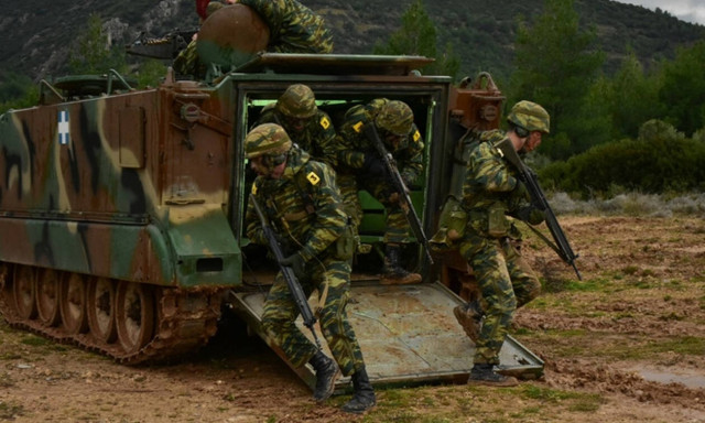 Σοκ στα ειδικά μισθολόγια: Χάνουν επιδόματα γιατί πήραν αναδρομικά