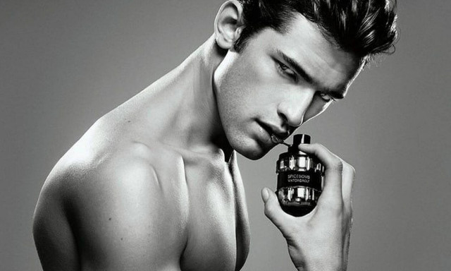 Βρέθηκε η μυρωδιά στην οποία δεν μπορεί να αντισταθεί καμία γυναίκα