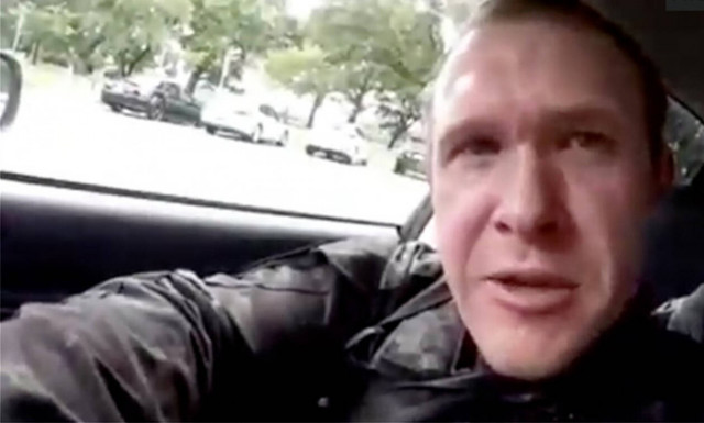 Μακελειό στη Νέα Ζηλανδία: «Ας ξεκινήσει το πάρτι» - Η στιγμή που ο μακελάρης θερίζει ζωές