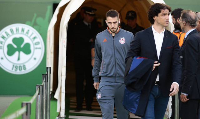 Παναθηναϊκός - Ολυμπιακός LIVE: Ένταση στο ΟΑΚΑ 