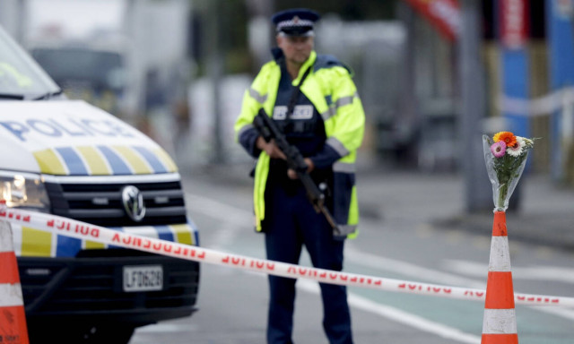 Προσπάθησε να σώσει τον ανάπηρο σύζυγό της από τα πυρά του τρομοκράτη - Λίγα λεπτά μετά έπεφτε νεκρή