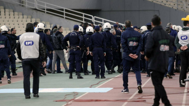 Ποινικές διώξεις και απαγόρευση εισόδου σε γήπεδα για τους συλληφθέντες στα επεισόδια στο ΟΑΚΑ