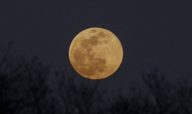 Εξαιρετικά σπάνιο! Εαρινή ισημερία με μια...υπερπανσέληνο την Τετάρτη (20/03)