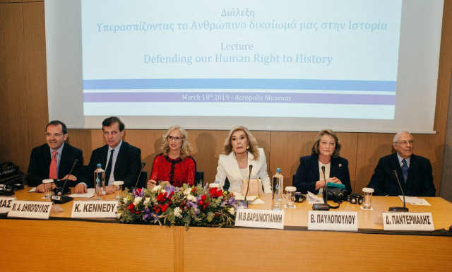 Kerry Kennedy – Μαριάννα Βαρδινογιάννη: Τα Γλυπτά του Παρθενώνα ανήκουν στην Ελλάδα 