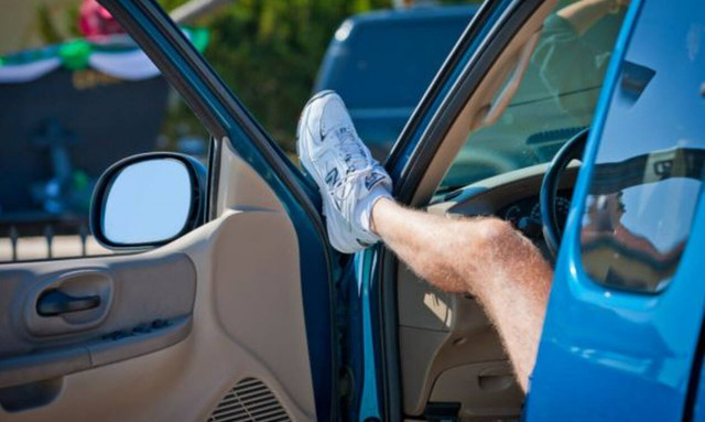 Κρήτη: Πλησίασε τον άνδρα και «πάγωσε» με αυτό που είδε – Έφυγε τρέχοντας από το σημείο (pics)