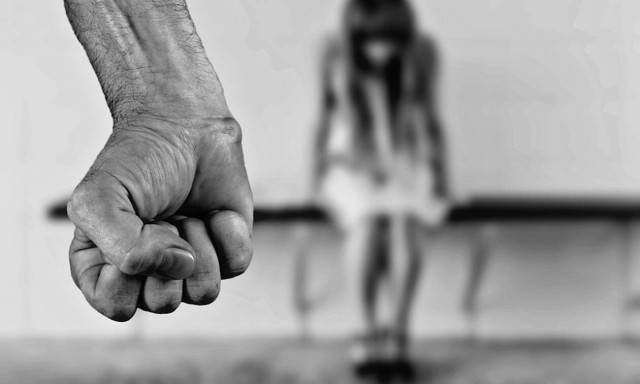 Στιγμές τρόμου για 31χρονη: Την κρατούσε για μέρες αιχμάλωτη και την χτυπούσε ο πρώην σύντροφός της