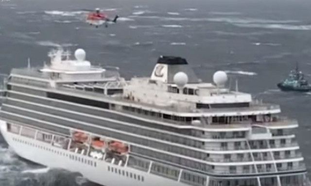 Εκκένωση κρουαζιερόπλοιου: Συγκλονίζουν οι μαρτυρίες των επιβατών (pics+vid)