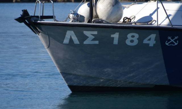 Ανατροπή ιστιοφόρου στον Σχοινιά: Σώοι οι επιβαίνοντες