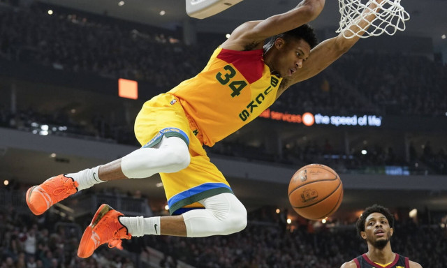 «Παρέλαση» για Μπακς και Γιάννη Αντετοκούνμπο - Πέτυχε 26 πόντους με εννέα καρφώματα (pics+vid)