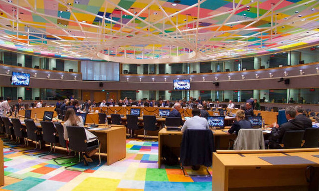 Χωρίς «λευκό καπνό» ολοκληρώθηκε το EuroWorking Group - Παράταση στην αγωνία για την α' κατοικία