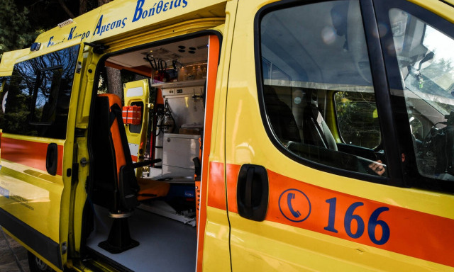 Θρίλερ με 39χρονο στα νότια προάστια - Βρέθηκε στο κενό από τον 3ο όροφο: «Εκείνη φταίει που έπεσα»