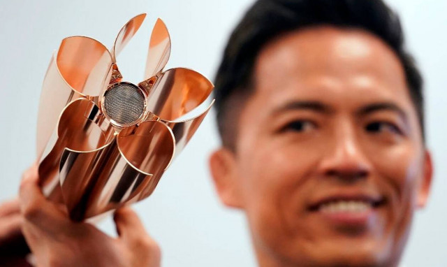 Εντυπωσιακή! «Άνθος κερασιάς» η Ολυμπιακή Δάδα για το Τόκιο 2020 (vid)