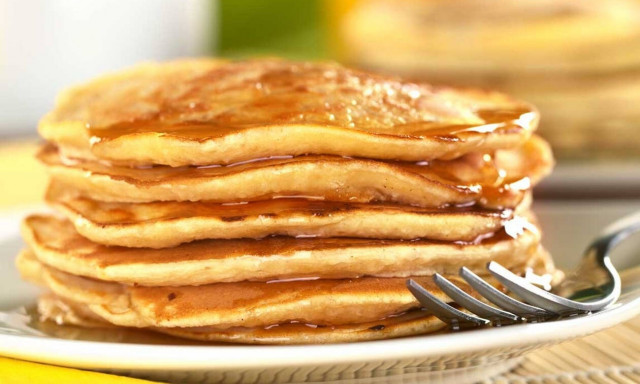 Σαρακοστιανά pancakes με ταχίνι