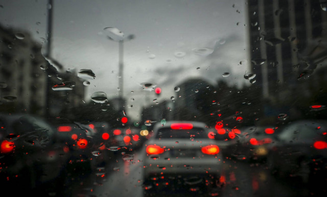 «Κόλαση» στους δρόμους της Αθήνας - Πού εντοπίζονται προβλήματα στην κυκλοφορία