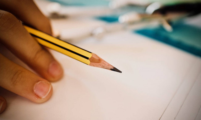 Πήρε ένα μολύβι και υποσχέθηκε ότι θα ανάψει φωτιά με αυτό – Στην αρχή κανείς δεν τον πίστευε ώσπου…