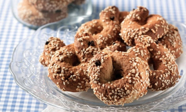 Θρεπτικά κουλουράκια με ταχίνι