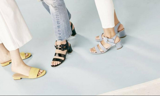 Το πρώτο πεντικιούρ της άνοιξης έφτασε και αυτά είναι τα μανό που πρέπει να δοκιμάσεις αμέσως