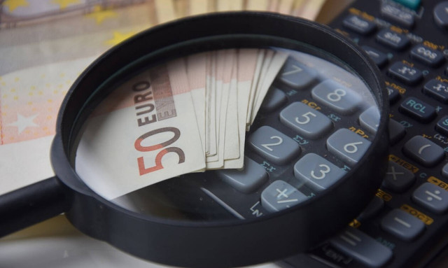 ΑΑΔΕ: Ξεκινά μπαράζ ελέγχων σε εκκρεμείς φορολογικές υποθέσεις