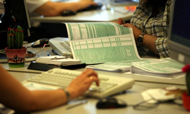 Φορολογικές δηλώσεις 2019: Πώς θα λάβουν οι σύζυγοι την επιστροφή 