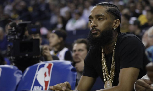 Καρέ-καρέ η στιγμή της δολοφονίας του ράπερ Nipsey Hussle