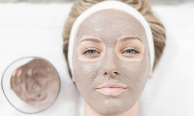 Δέκα μάσκες που αν τις κάνεις τακτικά θα είναι σαν να σου χάρισαν νέο πρόσωπο!