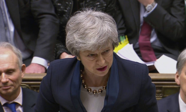 Brexit: MPs back delay bill by one vote