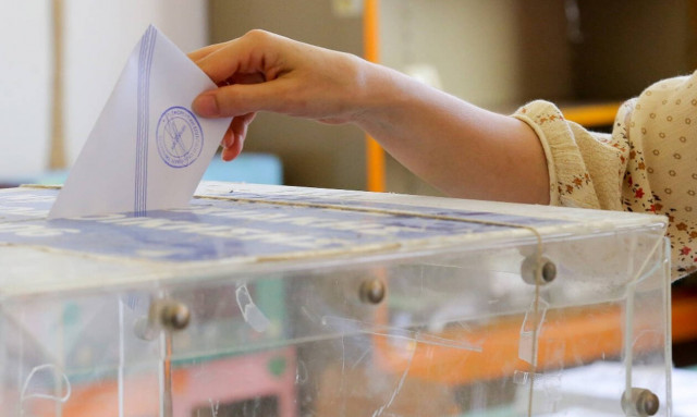 Δημοσκόπηση: Η διαφορά ΣΥΡΙΖΑ- ΝΔ για εθνικές και ευρωεκλογές – Ποιοι μπαίνουν στη Βουλή