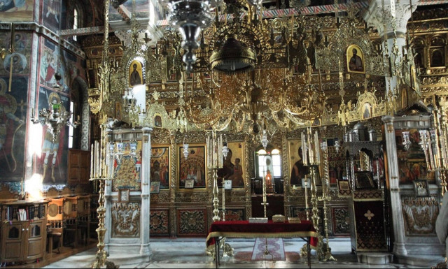 Πώς η Αγία Ζώνη της Παναγίας έφθασε στο Άγιο Όρος