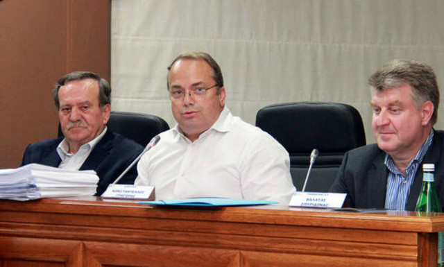 Kωνσταντέλλος: Μύθος η «μπάρα» που θα κλείνει τη χερσόνησο του Αστέρα στο Λαιμό