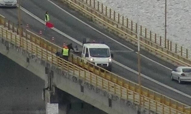 Τραγωδία στην Κοζάνη: Ζήτησε από το ταξί να σταματήσει και πήδηξε στο κενό