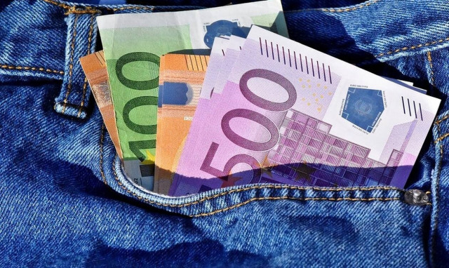 Αυτά είναι τα επιδόματα που θα πληρωθούν πριν το Πάσχα