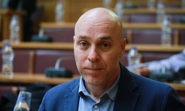 Independent deputy Amyras resigns