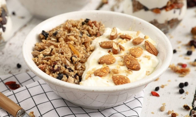 Η συνταγή της ημέρας: Σπιτική γκρανόλα