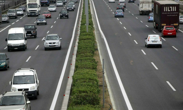 Τρόμος στην Ε.Ο Αθηνών-Λαμίας: Ηλικιωμένος οδηγούσε για 10 χιλιόμετρα ανάποδα